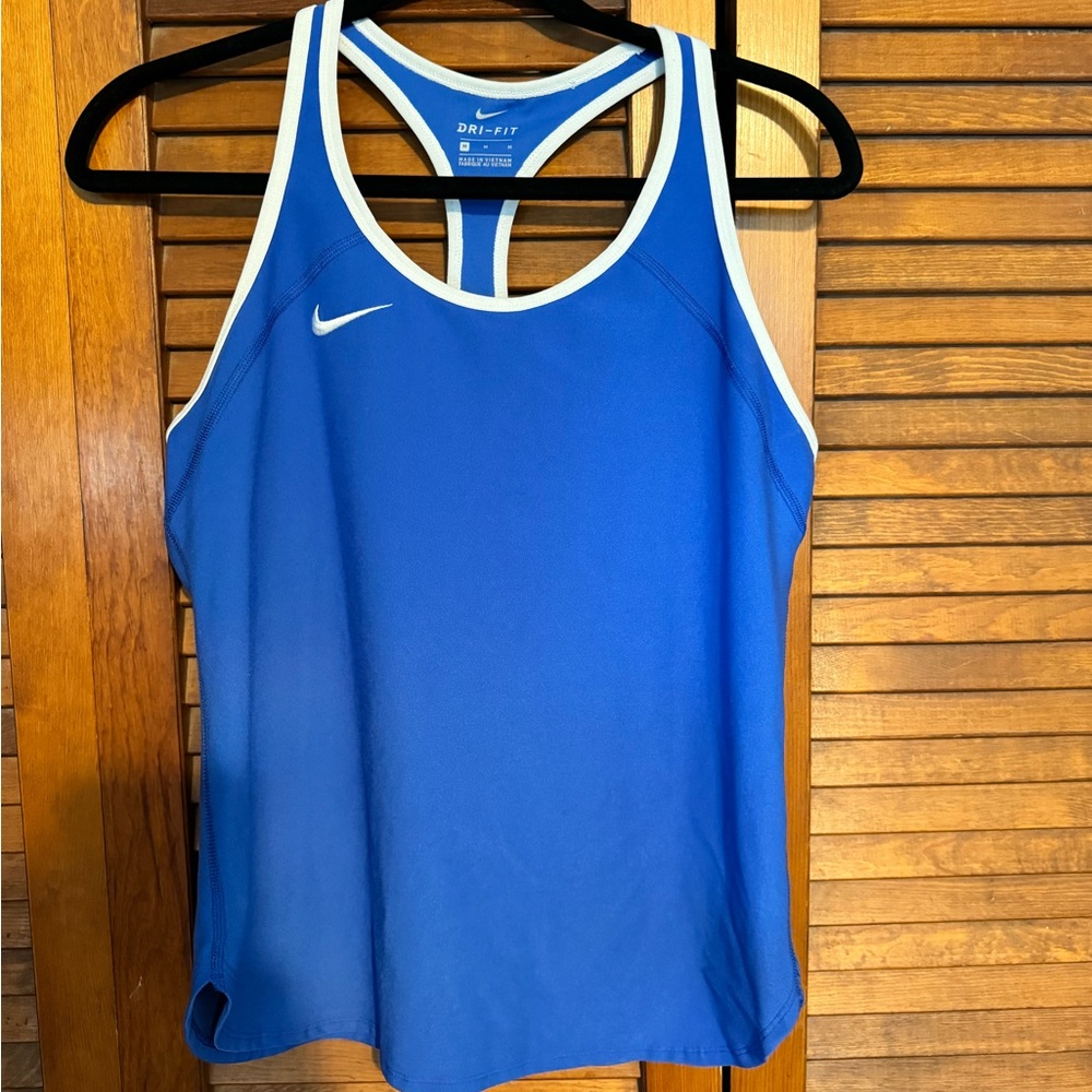 Nike tank